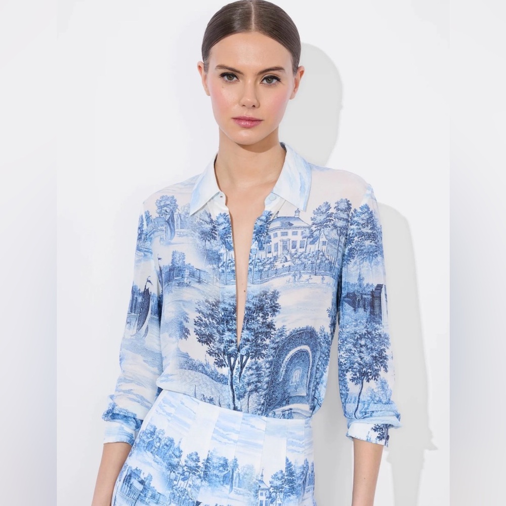 Alice + Olivia Silk Willa Button-Down Blouse in Chateau print